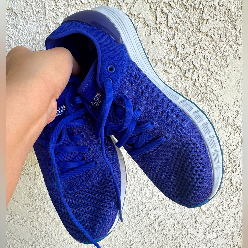 Under Armour Hovr Running Sneakers Shoes Size 6 Women’s